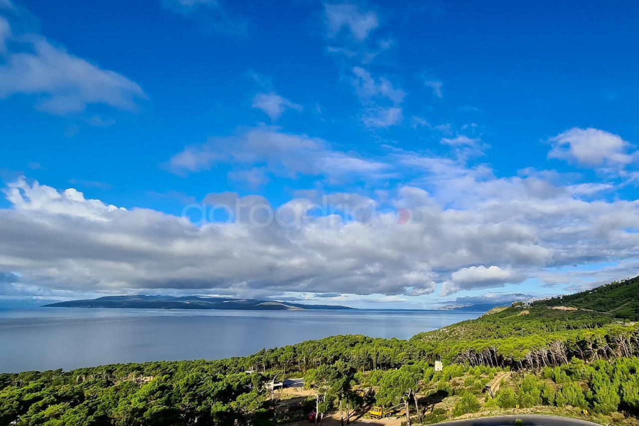 Ferienwohnung Exclusive Penthouse Big Blue With Private Jacuzzi Makarska Exterior foto