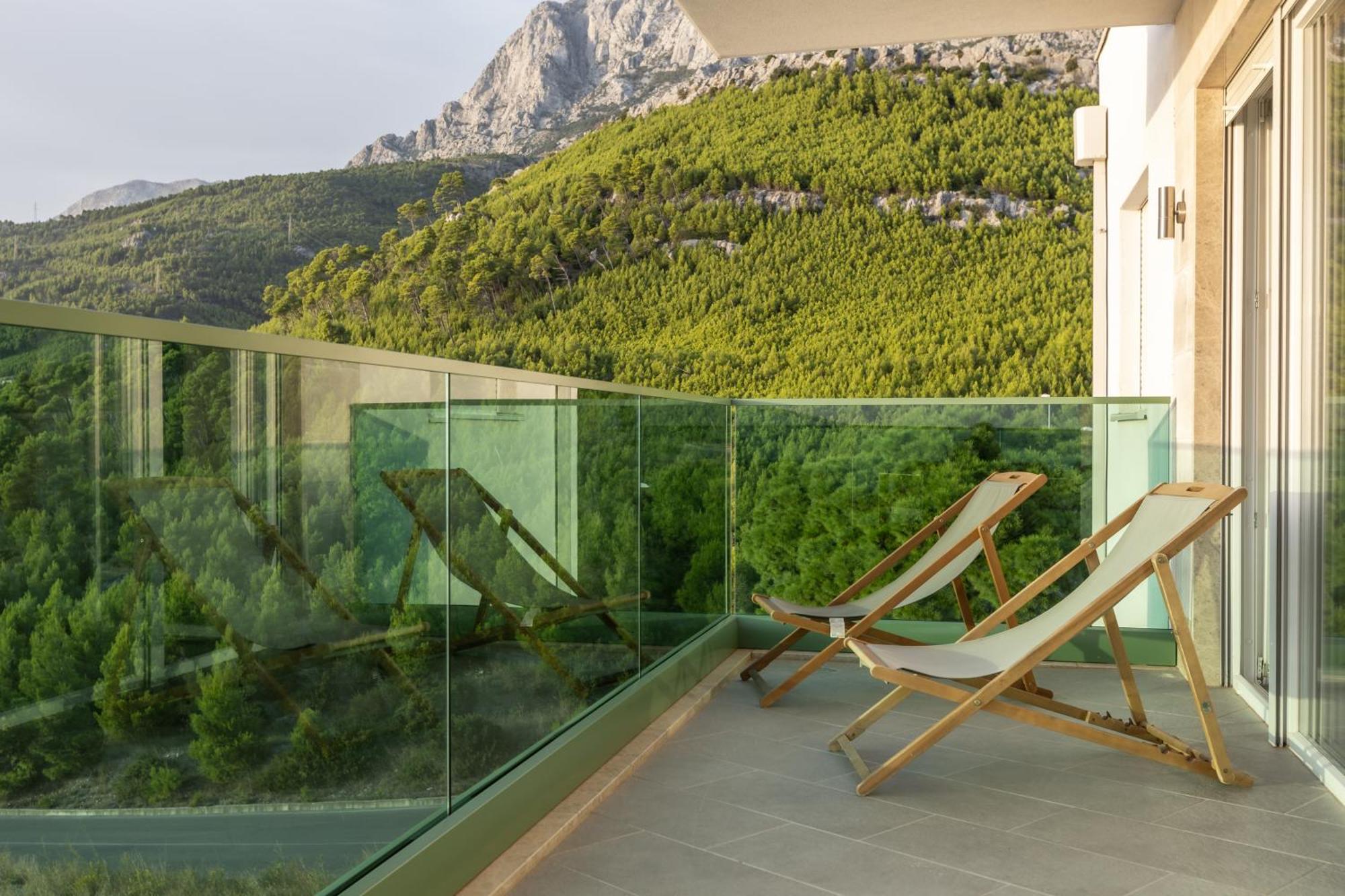 Ferienwohnung Exclusive Penthouse Big Blue With Private Jacuzzi Makarska Exterior foto